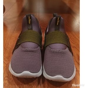 nike freedom slip on